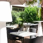 Ibis Styles Nord מלון 3*