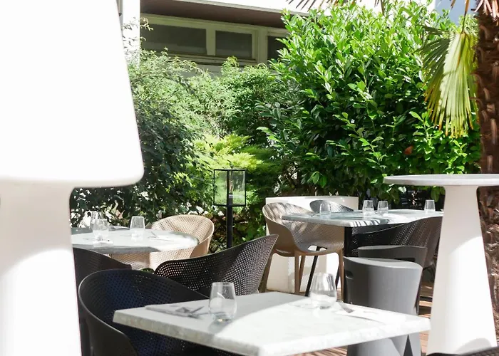 Ibis Styles Nord Hotel 3*