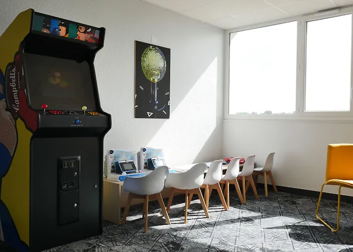 Ibis Styles Nord Отель